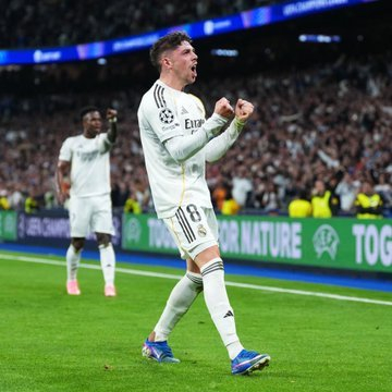 7m体育官方网站-费德·巴尔韦德成欧冠第二位帽子戏法乌拉圭球员|沃尔特·帕迪亚尼|欧冠联赛|卡洛斯-巴尔韦德|联赛|帕迪亚尼_新浪体育_新浪新闻