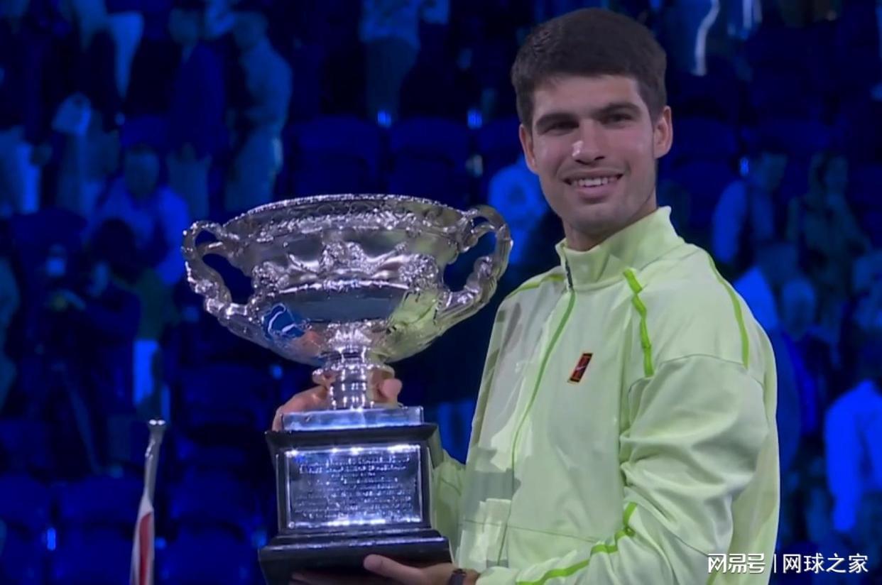 7m体育在线-封神演义落幕！阿卡成最年轻全满贯得主，德约全满亚被称也伟大